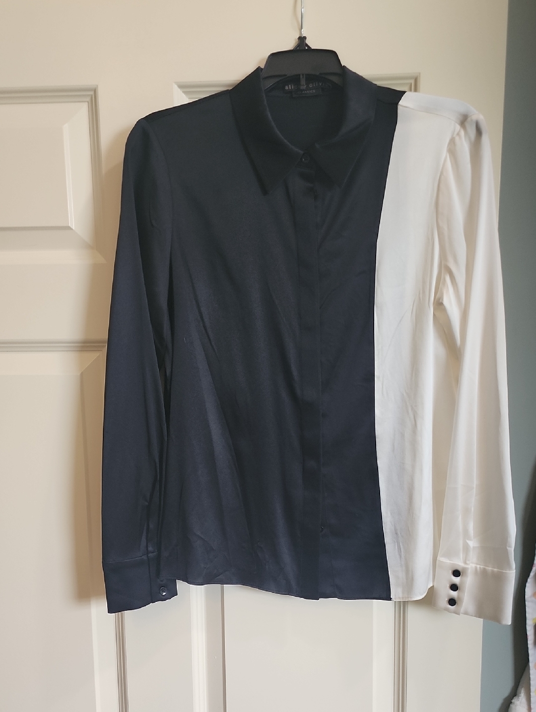 Alice + Olivia Black And White Colorblock Dress Shirt